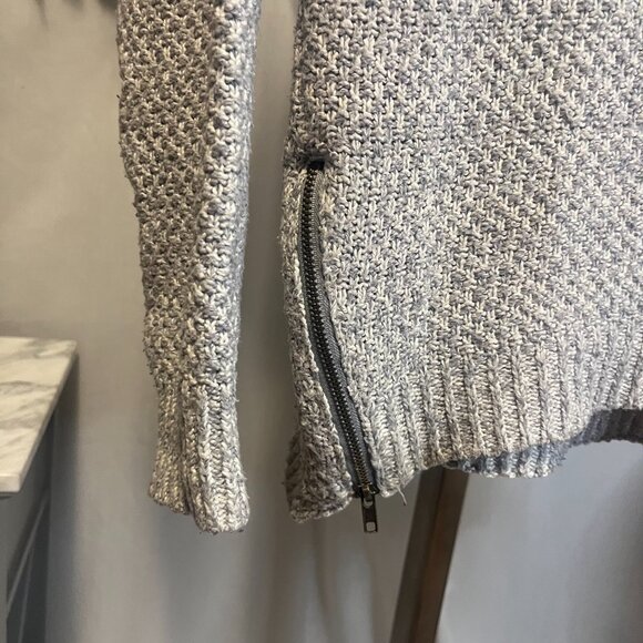 ARDENE Women's Grey Crew Neck Boxy Pullover Knit Sweater Medium Zipper Side - Picture 3 of 8